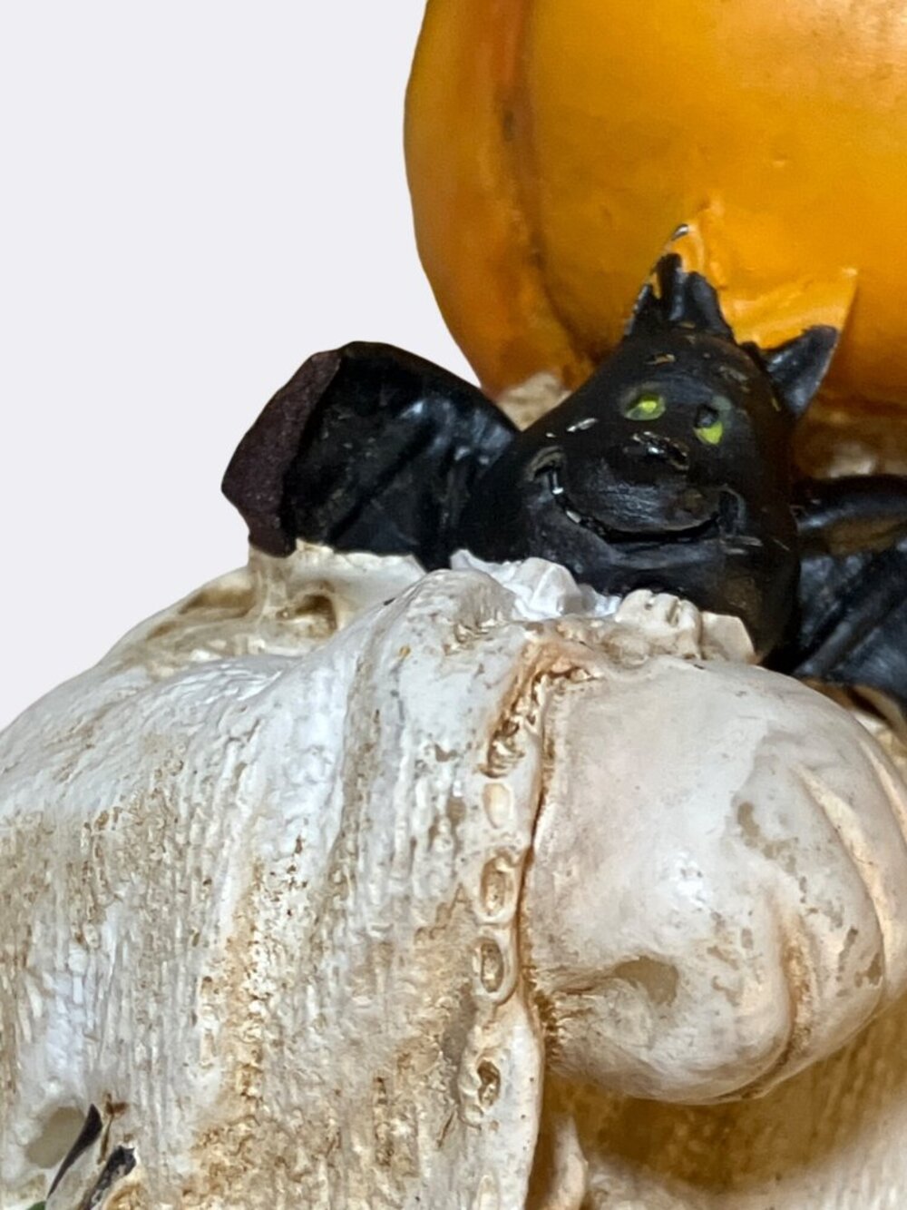 Halloween Figurines Pumpkin Head and Scarecrow Spooky and Cute Decor - Picture 10 of 11
